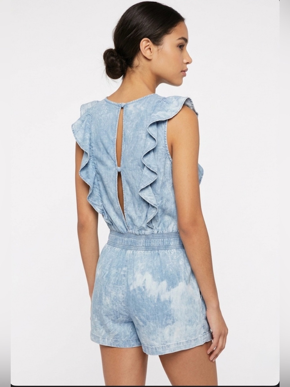 7 For All Mankind Denim Ruffle Romper Size Small Blue Acid Wash Jumpsuit